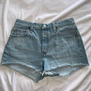 Levi’s shorts